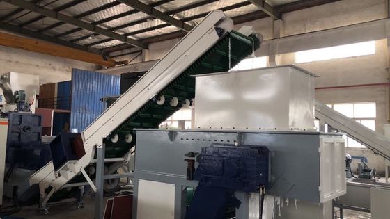 Jednoskrętowa maszyna do recyklingu plastikowych peletyzacji PA Film Plastic Granulator Machine