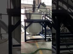 System mycia na gorąco płatków PET